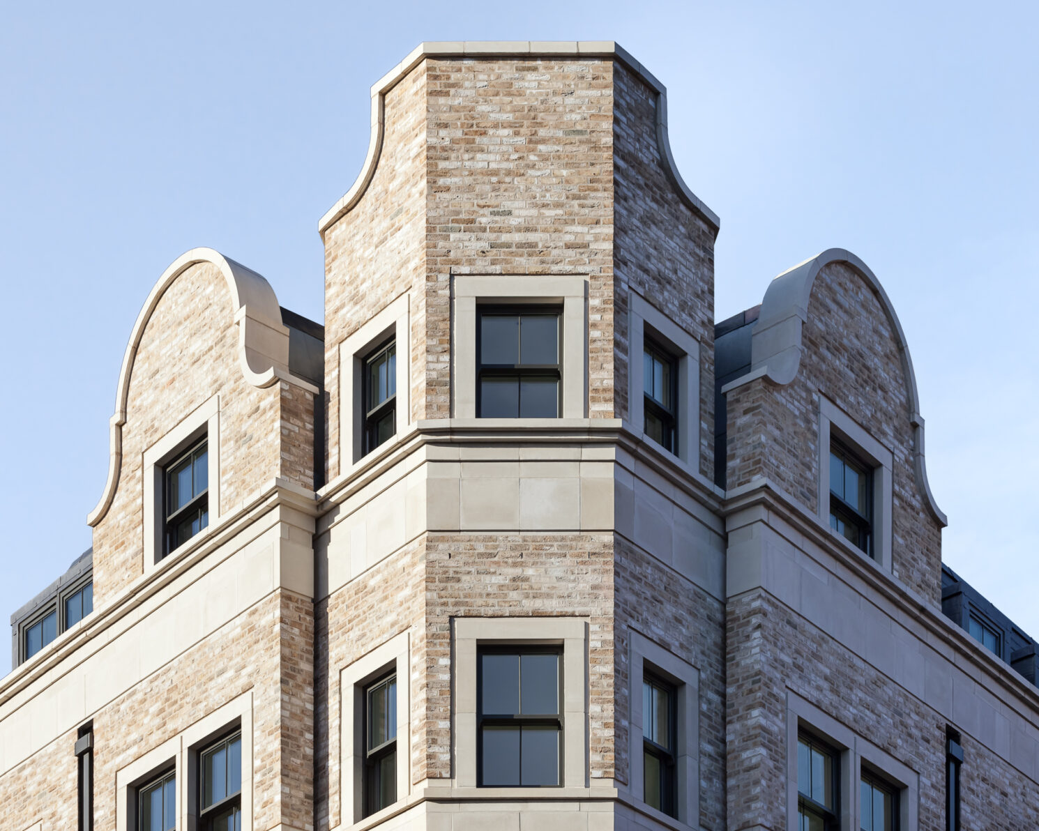 Timber Vs Aluminium For Specifiers: Performance, Sustainability, and Design