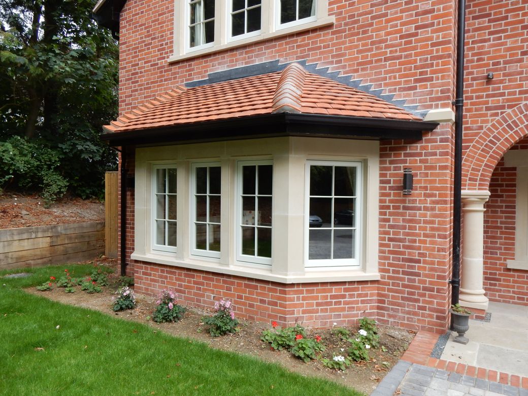 The advantages of replacing uPVC windows with wood
